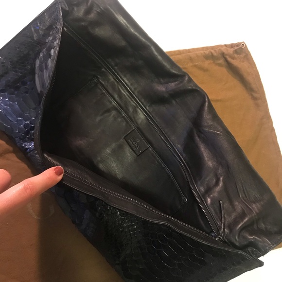 Gucci | RARE Blue Soft Python Large Clutch - Picture 6 of 8